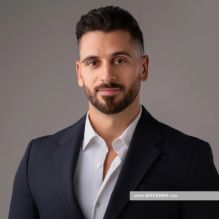 z-uśmiechem-czy-bez-zdjęcia-biznesowe