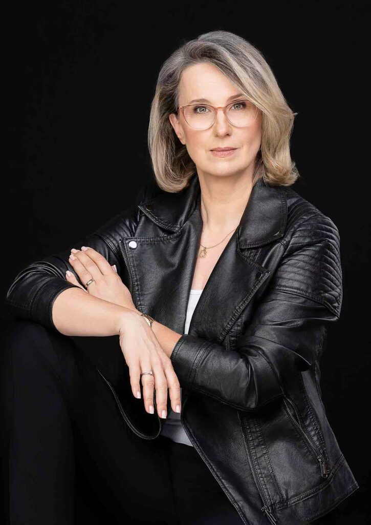 Fotografia biznesowa kobiety z profesjonalnym makijażem – BoCerba Photography - Bożena Cerba, Kraków