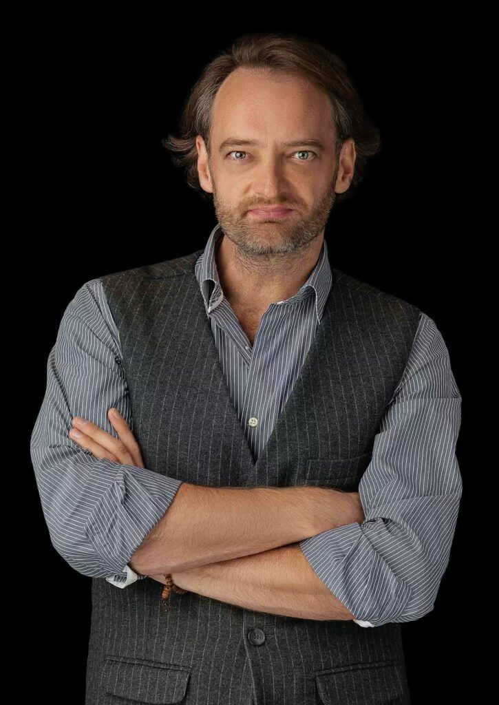 Zdjęcie biznesmana na czarnym tle – BoCerba Photography - Bożena Cerba, Kraków