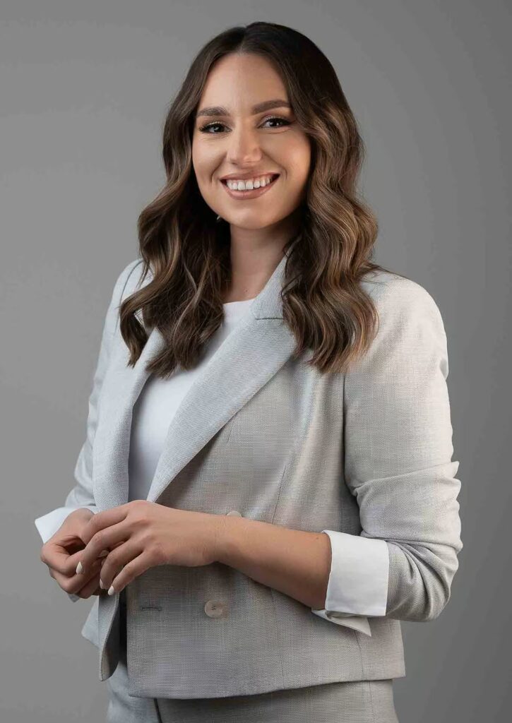 Zdjęcie biznesowe na LinkedIn, pokazujące pewność siebie – BoCerba Photography - Bożena Cerba, Kraków